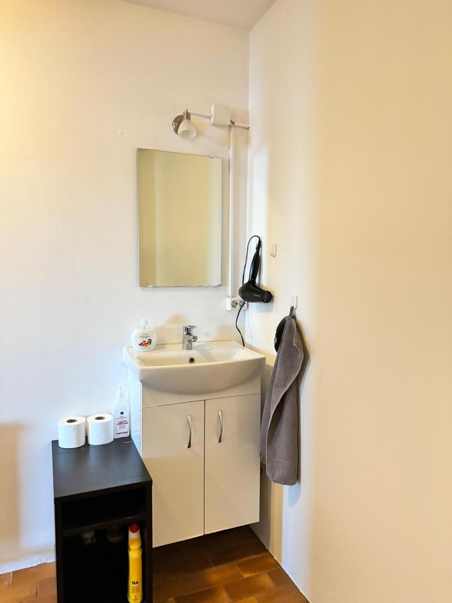 Fisherinn Guesthouse Stokkseyri Buitenkant foto